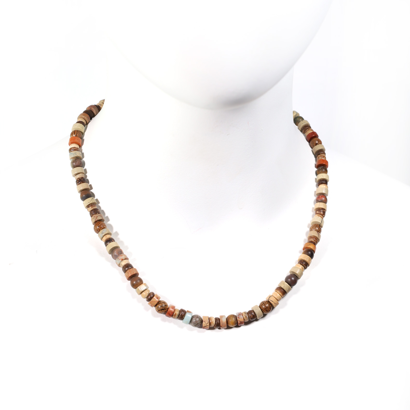Collar B418 Café